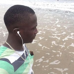 Meet your Posher, Lloyd